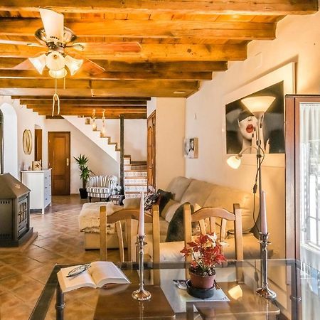 Pet Friendly Home In Hornachuelos With Kitchen Exterior photo
